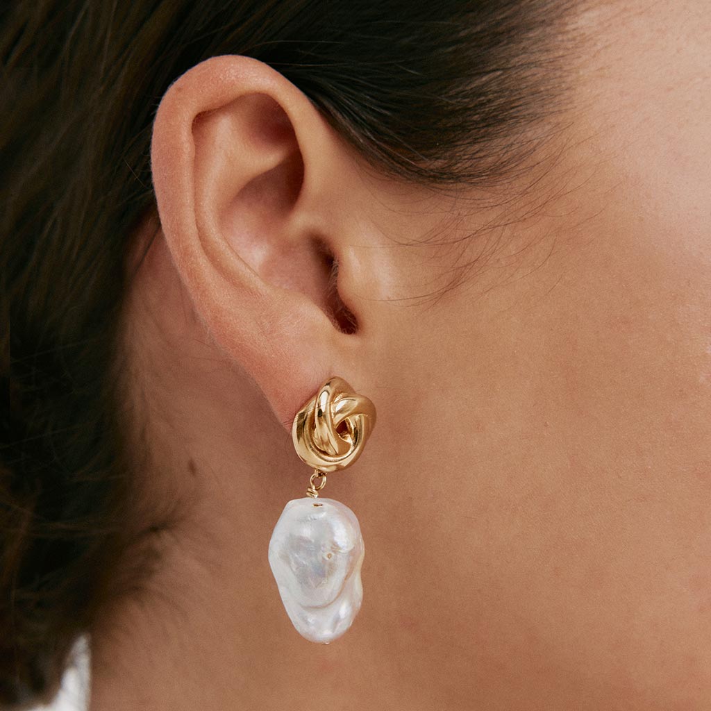 BERNINI Pearl Earrings