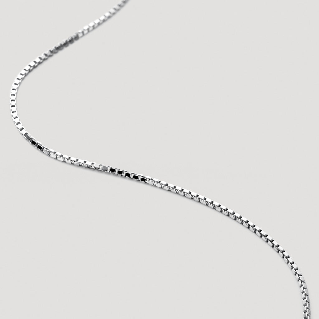 LIGNE Silver Necklace