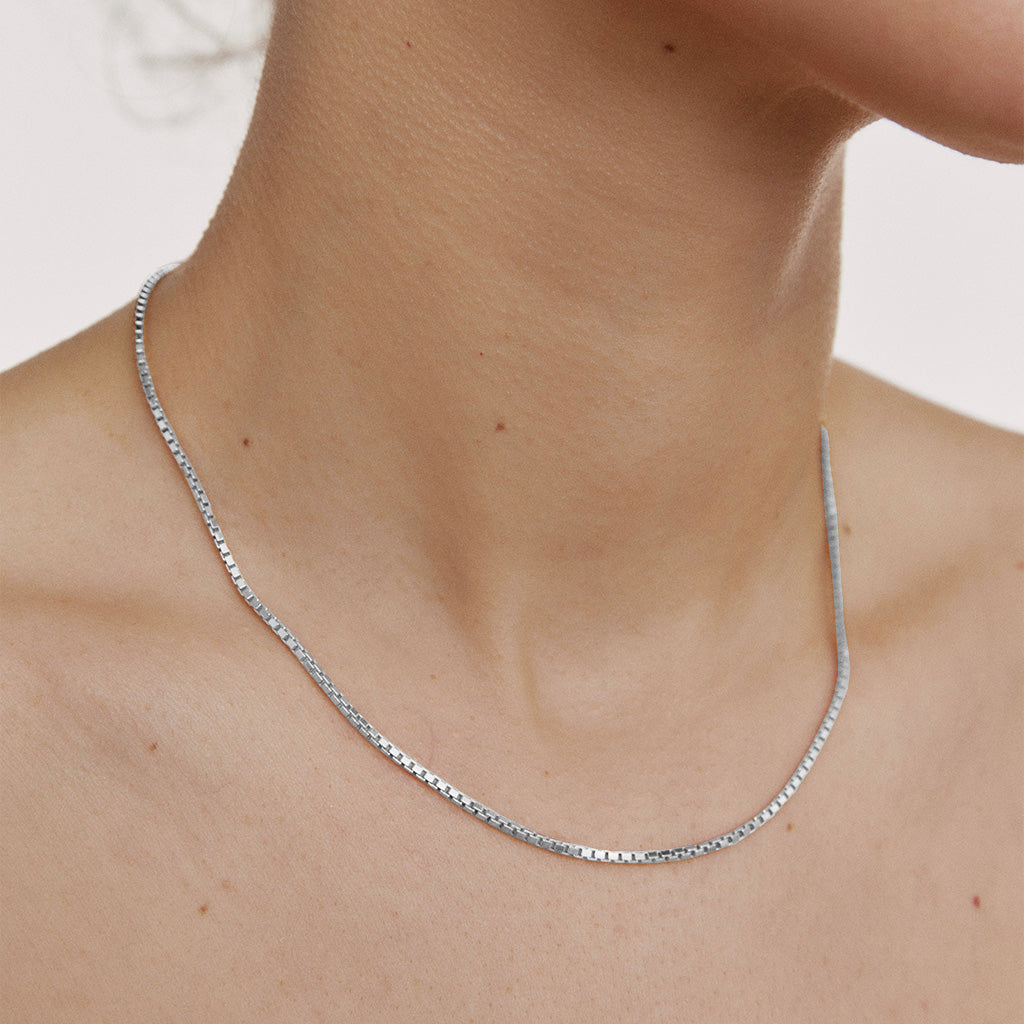 LIGNE Silver Necklace