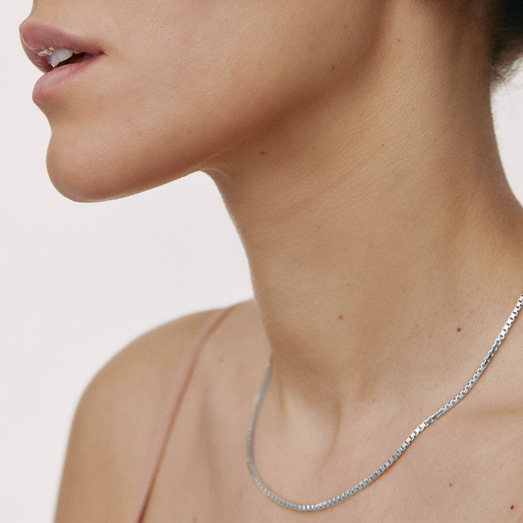 LIGNE Silver Necklace